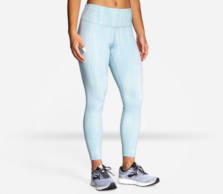 Brooks Formation Crop - Asphalt Eclipse Jacquard