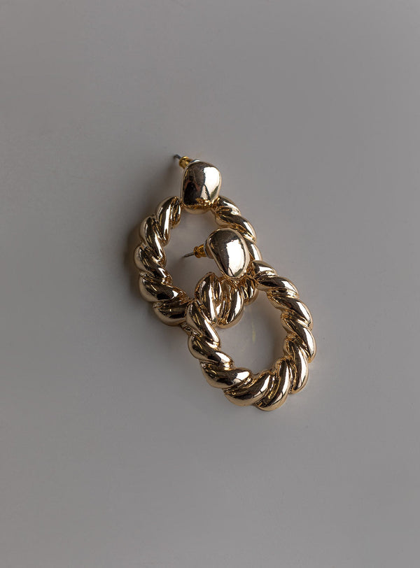 Cecillia Earrings Gold