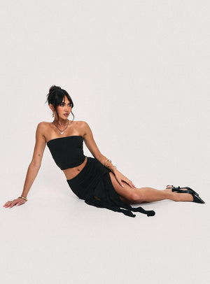 Celestia Ruffle Set Black