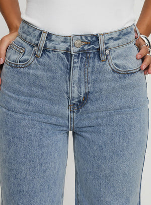 Goldie High Wide Jean Light Wash